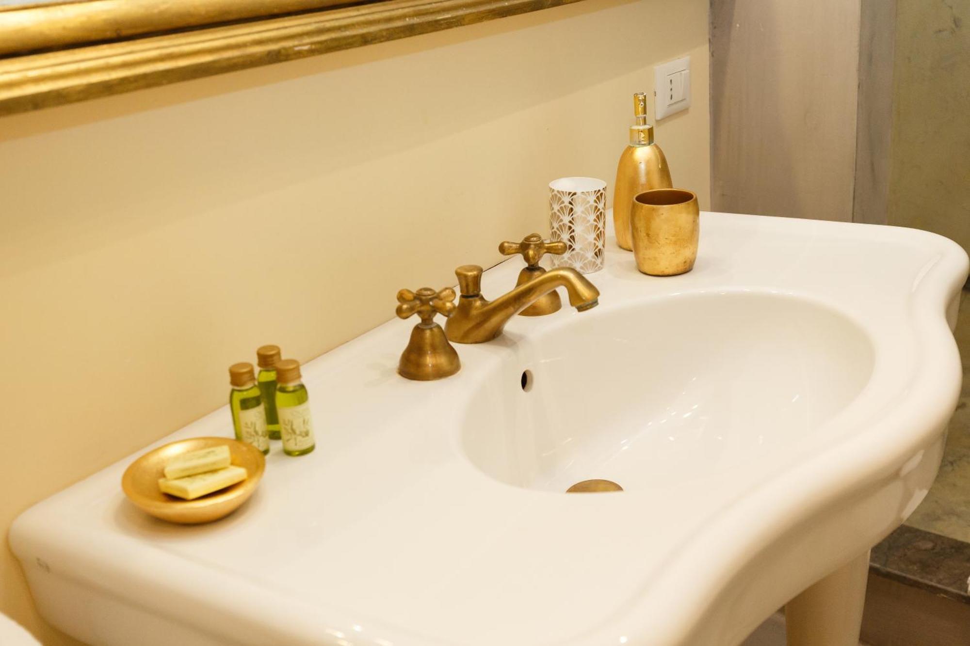 פלרמו Bb 22 Charming Rooms & Apartments מראה חיצוני תמונה